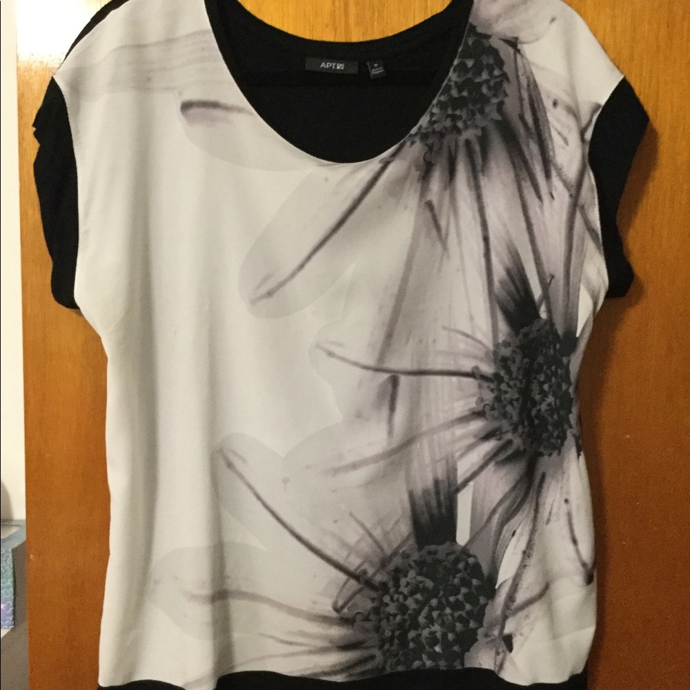 APT 9 short sleeve shirt